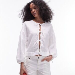 Topshop crinkle tie front blouse in white size US 2